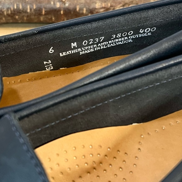 NWOB G.H. Bass Weejuns | Kathleen Classic Penny Loafers Navy Leather Size 6 - Picture 7 of 16